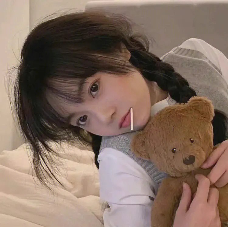 洞里的月亮